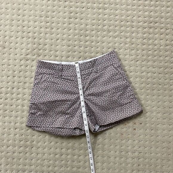 Club Monaco soft woven shorts. Size 0 - Picture 4 of 6
